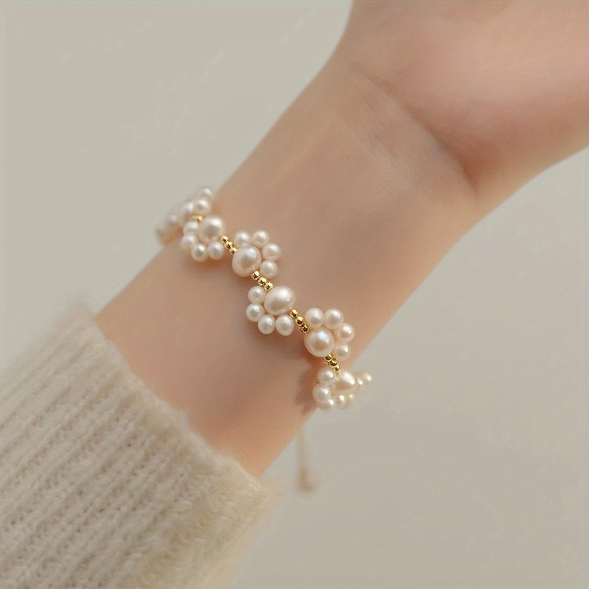 Faux Pearl Cat Paw Bracelet