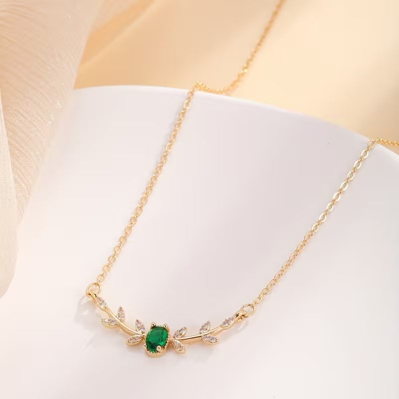 Branch Inlay Zirconia Pendant Necklace